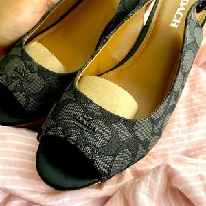 Coach sandals